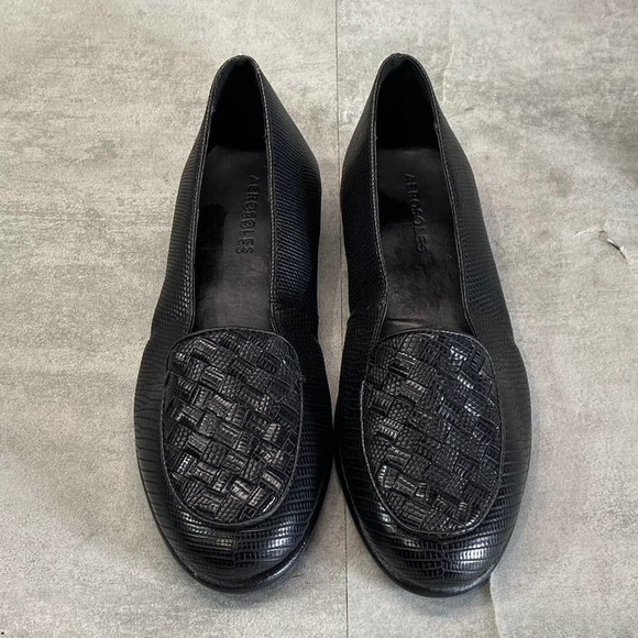Aerosoles Women's Black Snake Print Brielle Slip On Leather SZ 6.5 - Picture 2 of 8